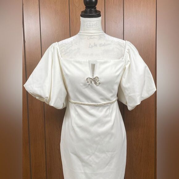 Self-Portrait Bow-Embellished Off-The-Shoulder Dress size 6 - Picture 7 of 12